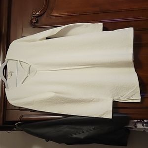 Simply Noelle White Leopard Top